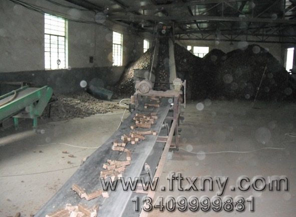 秸稈壓塊機(jī)物料輸送 秸稈壓塊機(jī)物料輸送