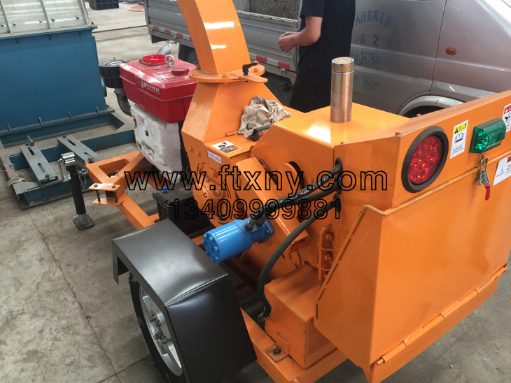 移動式樹枝粉碎機(jī) 移動式樹枝粉碎機(jī)